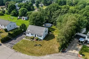 40 Elmwood Dr, Taunton, MA 02780 - Photo 1