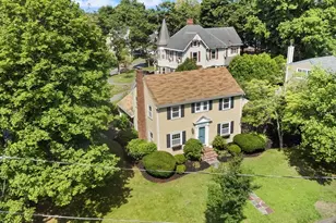 4 Grand St, Reading, MA 01867 - Photo 1