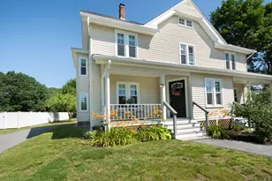 29 Maple St, Uxbridge, MA 01569 - Photo 1