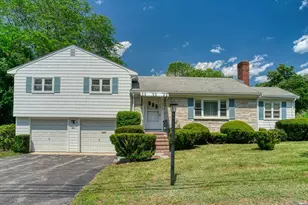 44 Ridgewood Rd, Milton, MA 02186 - Photo 1