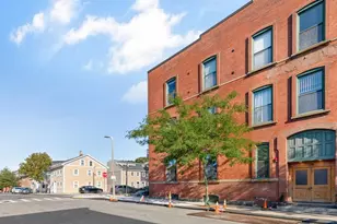 125 B St, Boston, MA 02127 - Photo 1