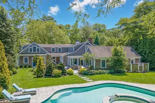 61 Holmes St, Marion, MA 02738 - Photo 1