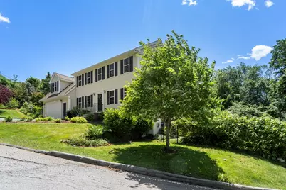 21 Vernon St, Weymouth, MA 02189 - Photo 1