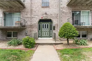 106 Oak Ln, Brockton, MA 02301 - Photo 1