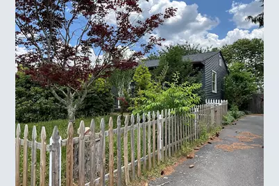 98 Cottonwood Rd, New Bedford, MA 02745 - Photo 1