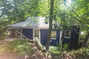 35 Hillcrest St, Waltham, MA 02451 - Photo 1