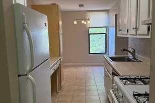 70 Shrewsbury Green Dr, Shrewsbury, MA 01545 - Photo 1