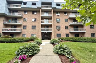 65 Commons Dr, Shrewsbury, MA 01545 - Photo 1