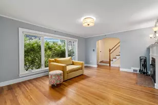 36 Beaver St, Waltham, MA 02453 - Photo 1