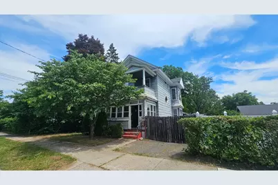 179 Oak St, Springfield, MA 01151 - Photo 1