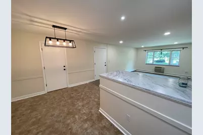 73 Walnut St #5, Newton, MA 02460 - Photo 1