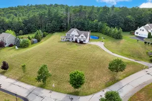 7 Meadow View Ln, Sturbridge, MA 01518 - Photo 1