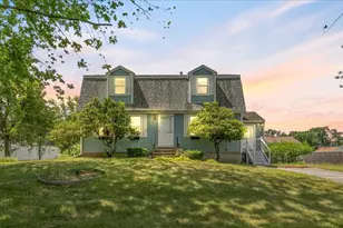 35 Chippy Ln, Methuen, MA 01844 - Photo 1