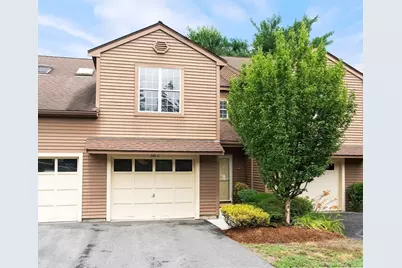 200 Ridgefield Cir #C, Clinton, MA 01510 - Photo 1