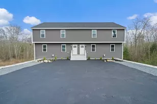 13 Broadway, Raynham, MA 02767 - Photo 1