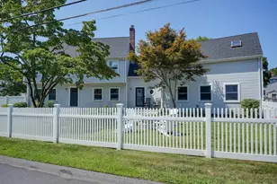 19 Mohawk Rd, Burlington, MA 01803 - Photo 1