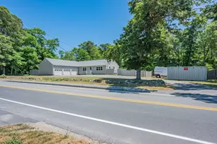 195 Underpass Rd, Brewster, MA 02631 - Photo 1