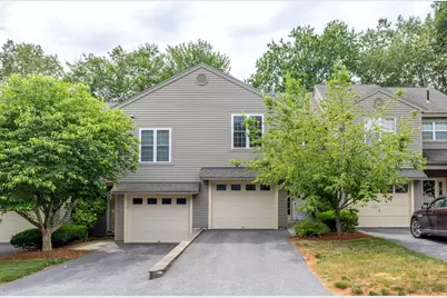 110 Ridgefield Cir #D, Clinton, MA 01510 - Photo 1