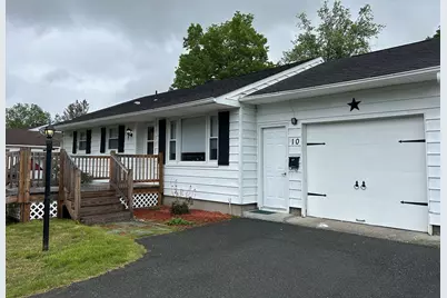 10 Elaine Dr, Pittsfield, MA 01201 - Photo 1