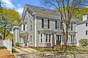 8 Parsons St, Newburyport, MA 01950 - Photo 1