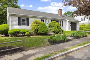 218 Green St, Marblehead, MA 01945 - Photo 1