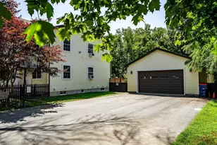 16 Oak St, Fairhaven, MA 02719 - Photo 1