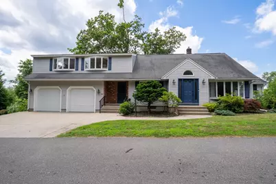 150 Lyman St, South Hadley, MA 01075 - Photo 1