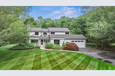 44 Raymond Drive, Seekonk, MA 02771 - Photo 1