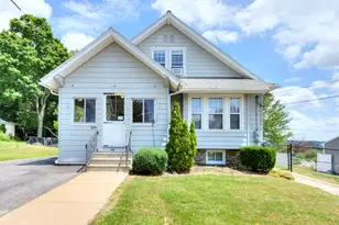 122 Brookline St, Worcester, MA 01603 - Photo 1