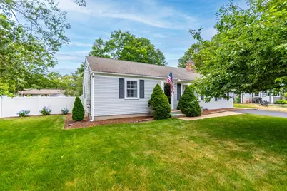 15 Mirror Brook Rd, Yarmouth, MA 02673 - Photo 1