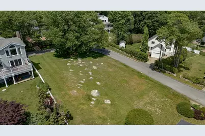 29 Flume Rd, Gloucester, MA 01930 - Photo 1