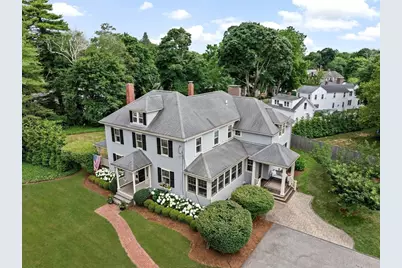 21 Middle St, Hingham, MA 02043 - Photo 1