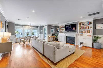 49 L St #3, Boston, MA 02127 - Photo 1