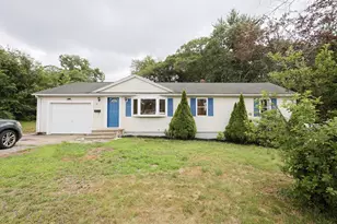 25 Overlook Ave, Webster, MA 01570 - Photo 1