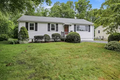 47 Hapgood Rd, Worcester, MA 01605 - Photo 1