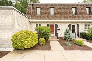 191 Porter Lake Dr, Springfield, MA 01106 - Photo 1