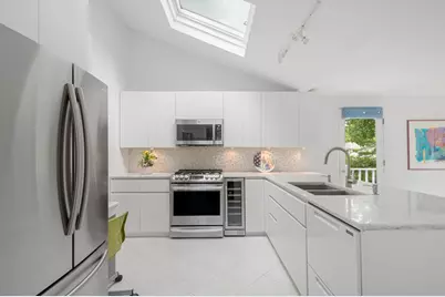 13 Angelica Dr, Framingham, MA 01701 - Photo 1