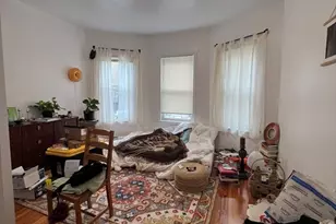 17 Hardwick St, Cambridge, MA 02141 - Photo 1