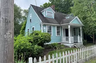 1043 West St, Wrentham, MA 02093 - Photo 1