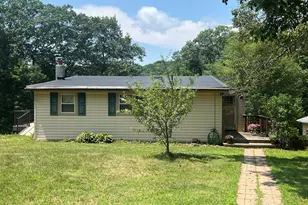 10 Briarcliff Ln, Spencer, MA 01562 - Photo 1