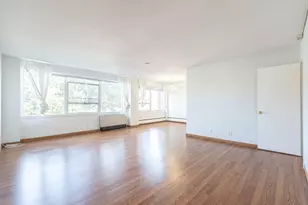 10 Hammond Parkway, Newton, MA 02467 - Photo 1