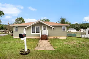 55 Oak Hill Dr, Methuen, MA 01844 - Photo 1