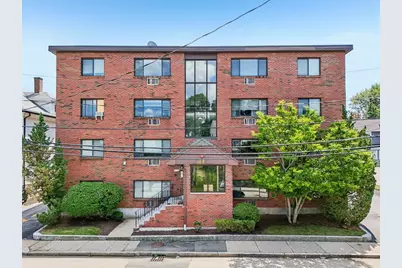 41 Walnut St #22, Waltham, MA 02453 - Photo 1