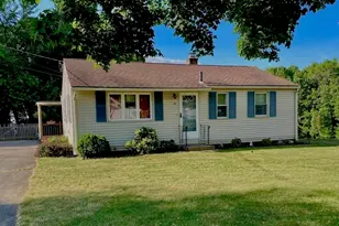 42 Mountainview St, Agawam, MA 01001 - Photo 1