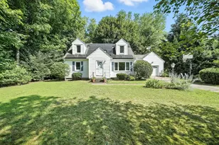 33 West St, Easthampton, MA 01027 - Photo 1