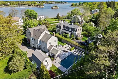 11 Beach St, Cohasset, MA 02025 - Photo 1