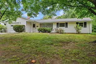 32 Prior Dr, Framingham, MA 01701 - Photo 1