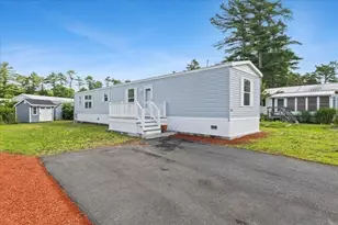 132 Queen Dr, Wareham, MA 02576 - Photo 1