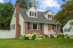 10 Poplar St, Framingham, MA 01701 - Photo 1