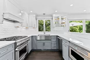 38 Webster St, Weymouth, MA 02190 - Photo 1